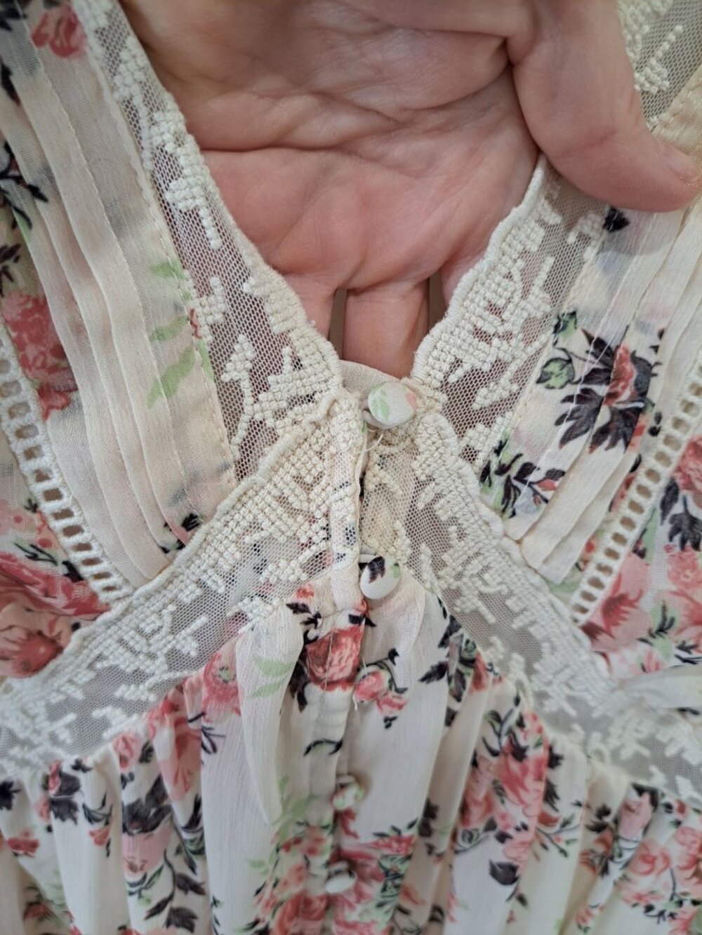 Penelope Rose Floral Maxi Dress XL Lace Trimmed Boho Long Sleeve Tiered Buttons - Picture 3 of 12